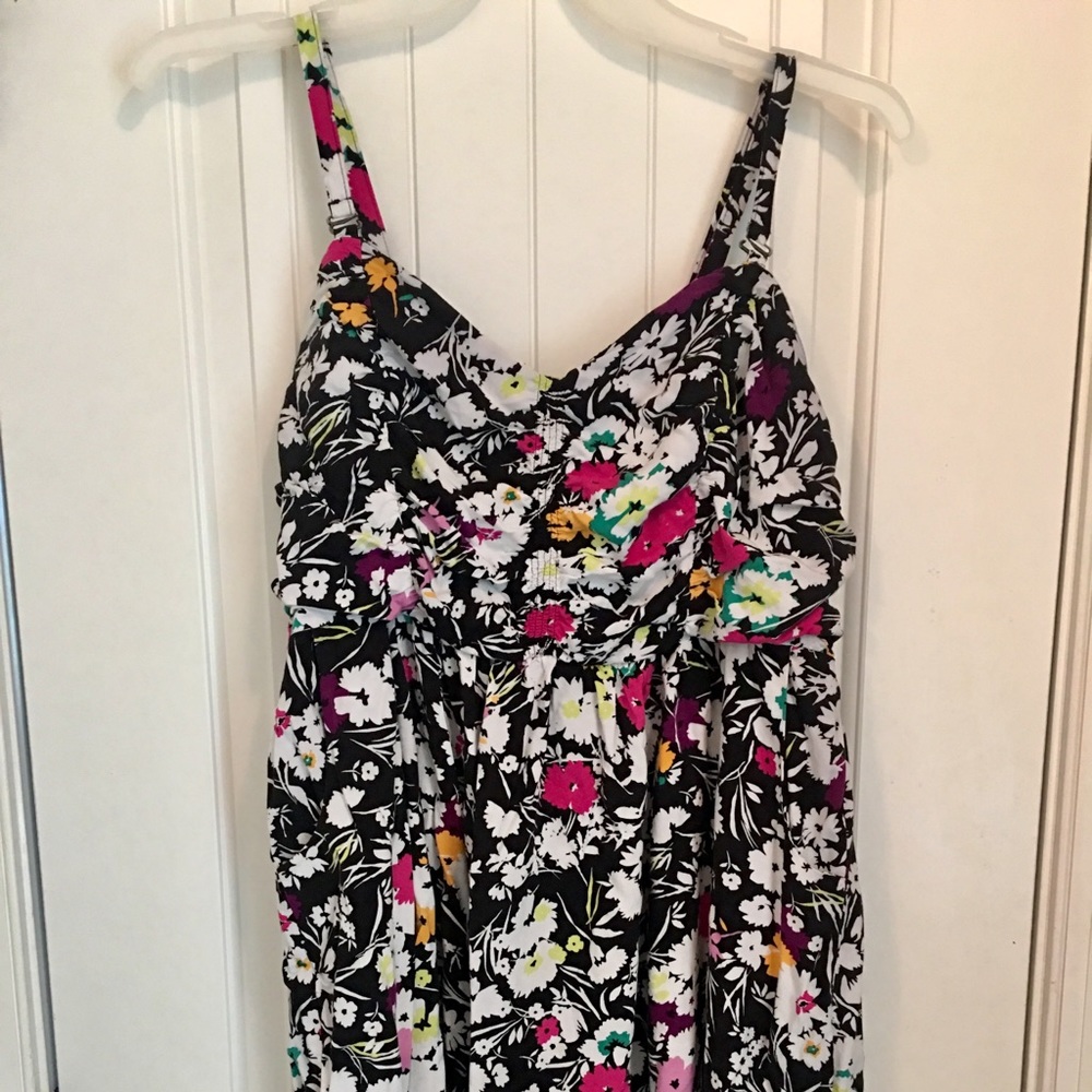 Torrid Brand Floral Skater Dress w/ Pockets - Sz3